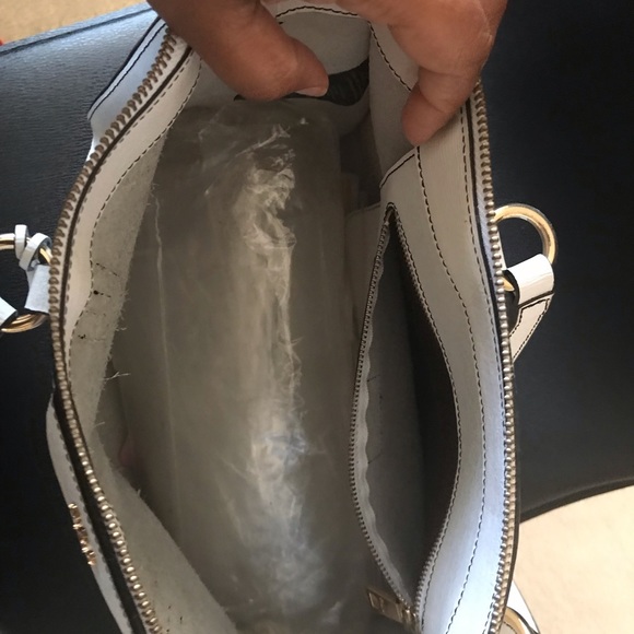 Worn once Ralph Lauren purse - Picture 2 of 3